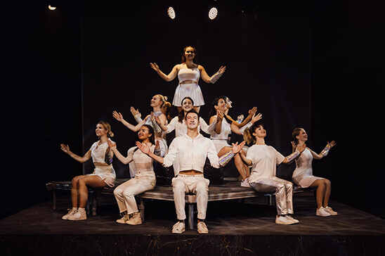 FORMAÇÃO EM TEATRO MUSICAL